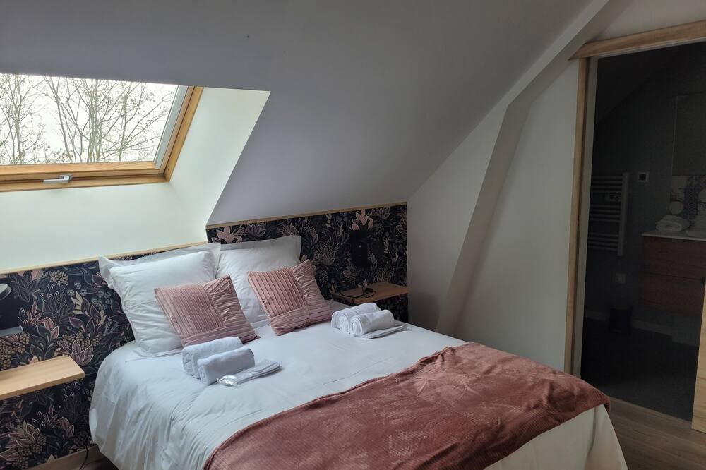 Photo of Bedroom in Laon