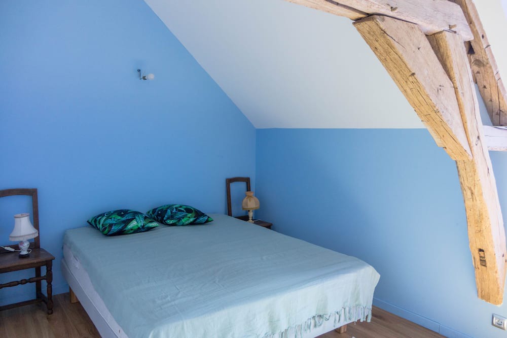Photo of Bedroom in Paucourt