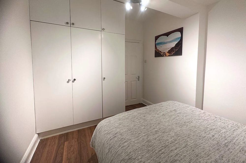 Photo of Bedroom in Gipsy Hill