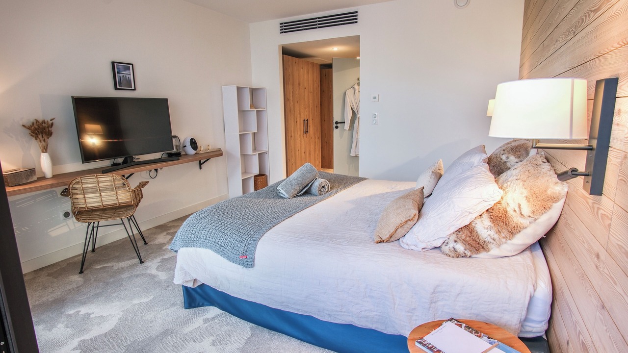 Photo of Bedroom in Duingt