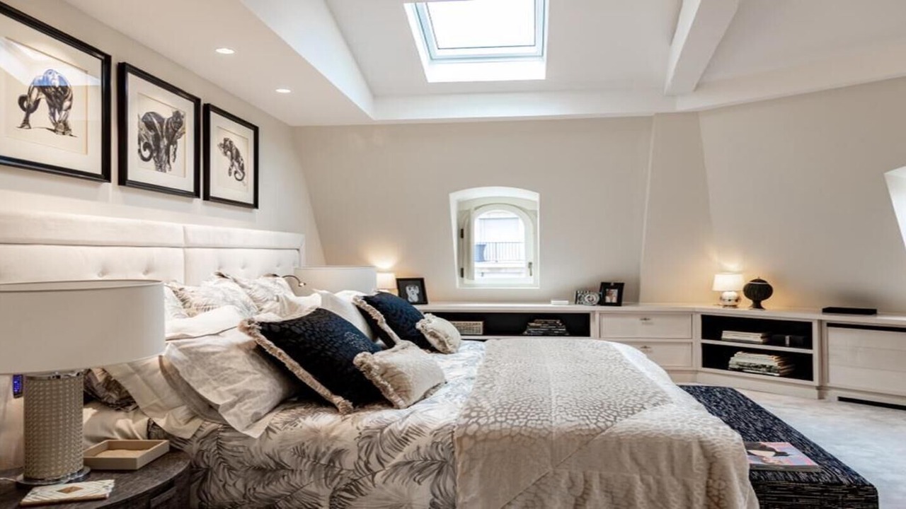 Photo of Bedroom in Champs-Elysees