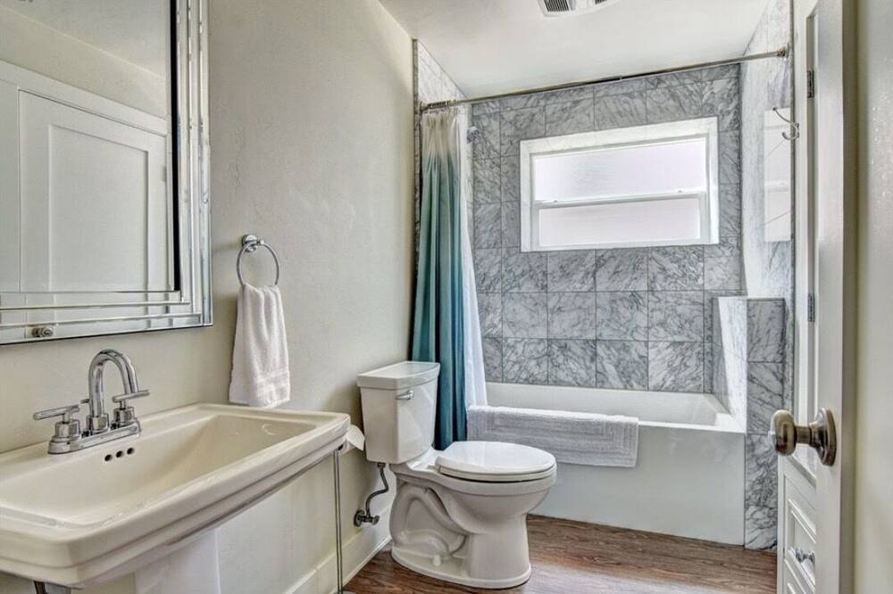 Photo of Bathroom in Eugene