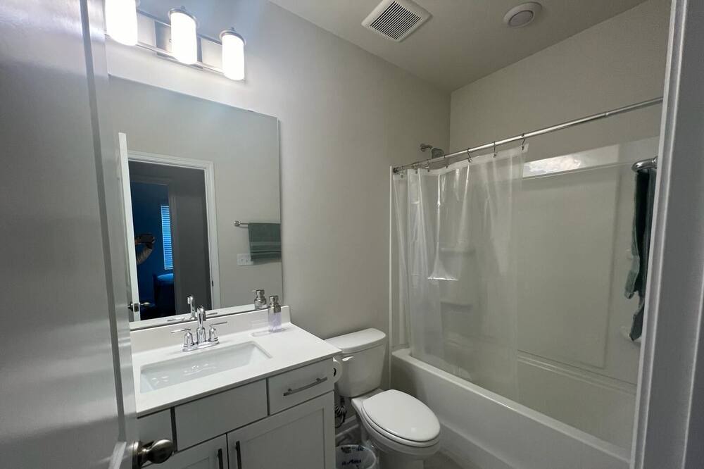 Photo of Bathroom in East Raleigh