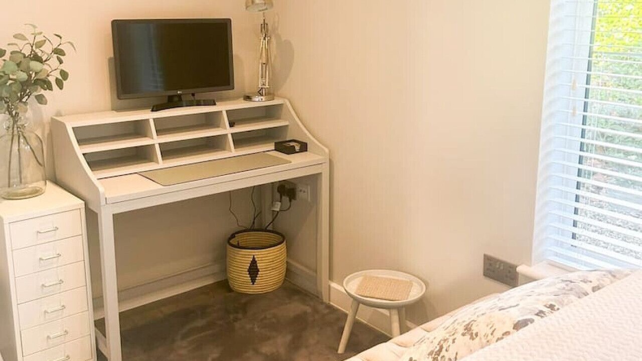 Photo of Others in Horley