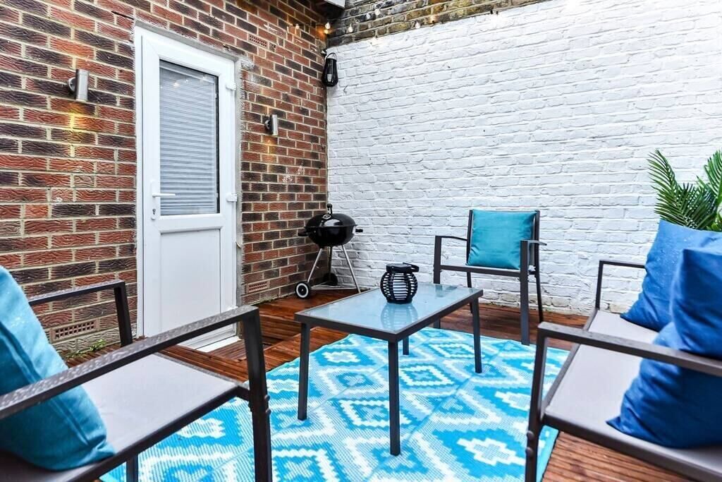 Photo of Outdoor in Seven Sisters