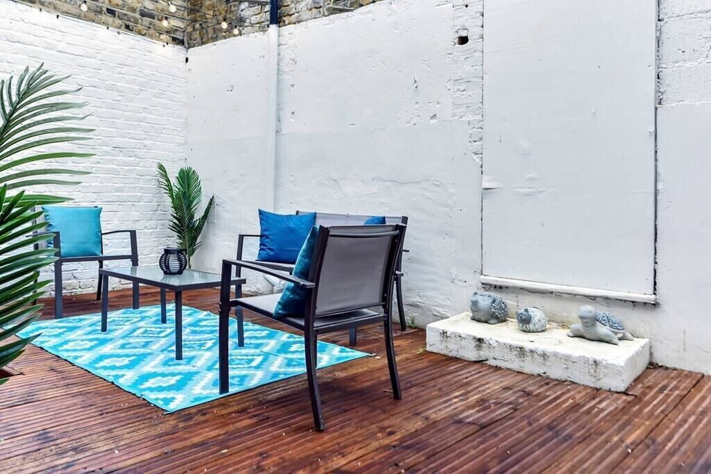 Photo of Outdoor in Seven Sisters