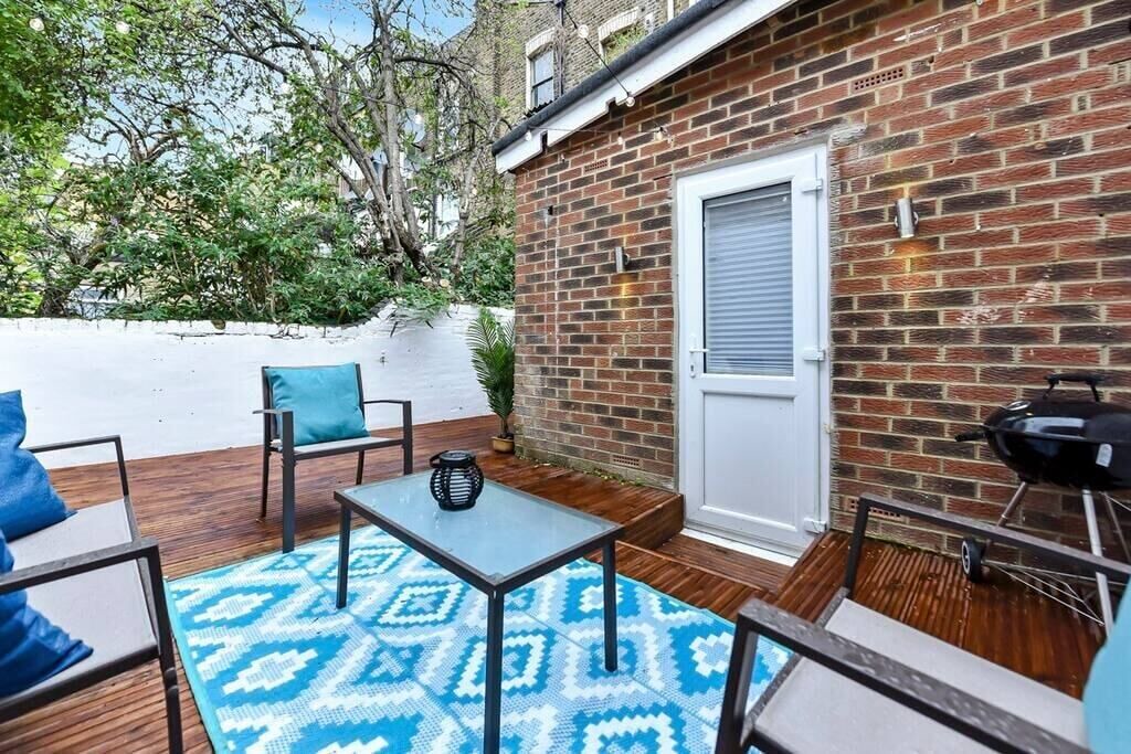 Photo of Outdoor in Seven Sisters