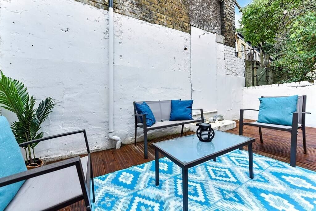 Photo of Outdoor in Seven Sisters