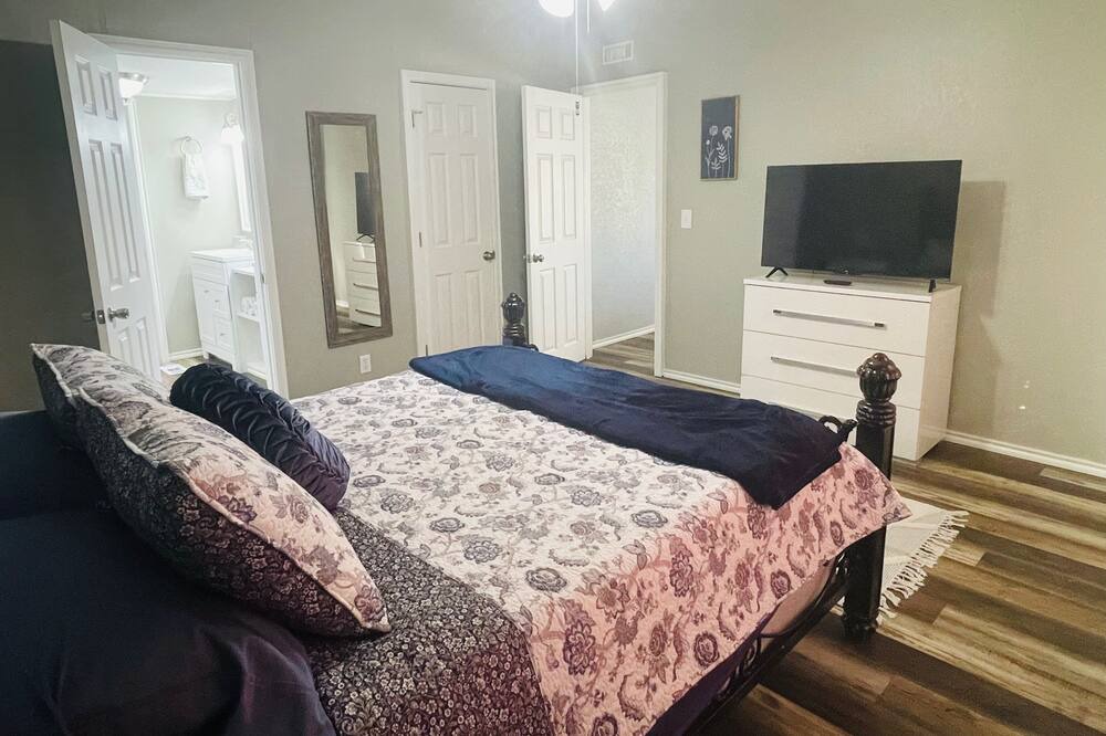 Photo of Bedroom in Mead