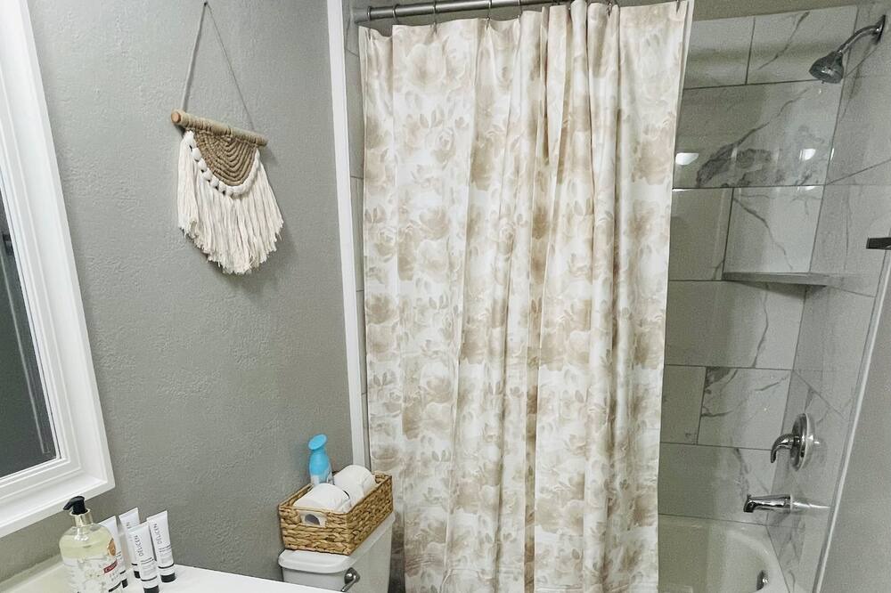 Photo of Bathroom in Mead