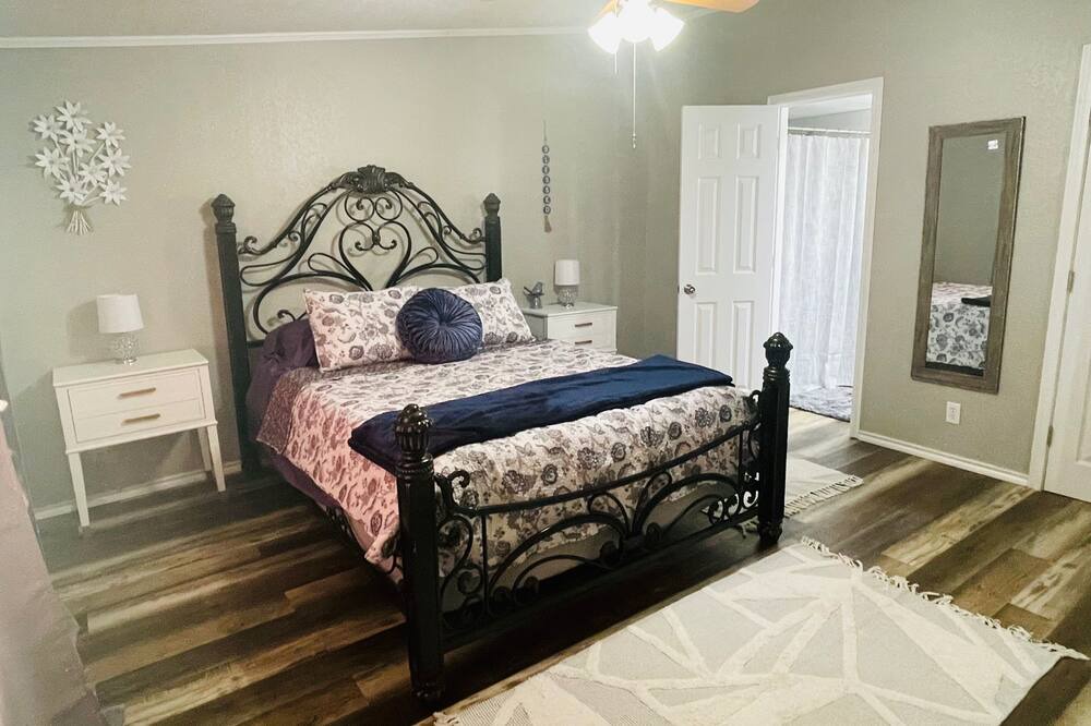Photo of Bedroom in Mead