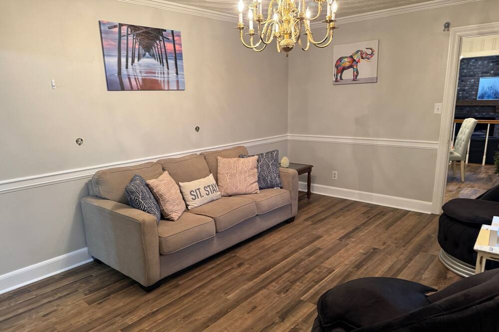 Photo of Livingroom in Rocky Mount