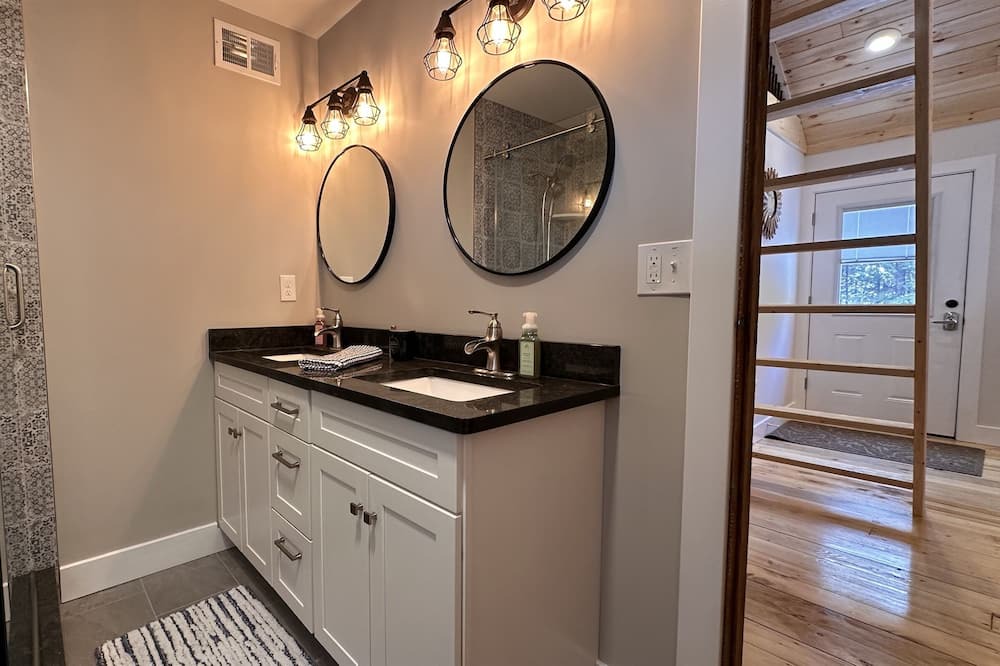 Photo of Bathroom in Lake Luzerne