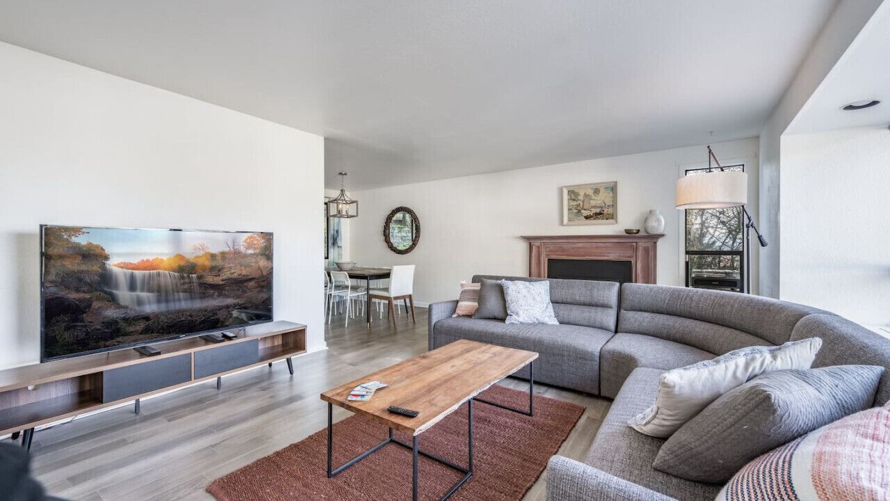 Photo of Others in Phinney Ridge