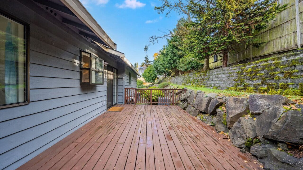 Photo of Patio Balcony in Phinney Ridge