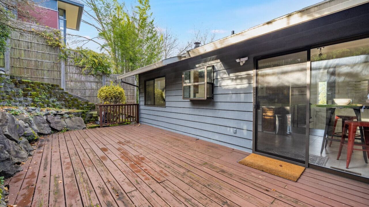 Photo of Patio Balcony in Phinney Ridge