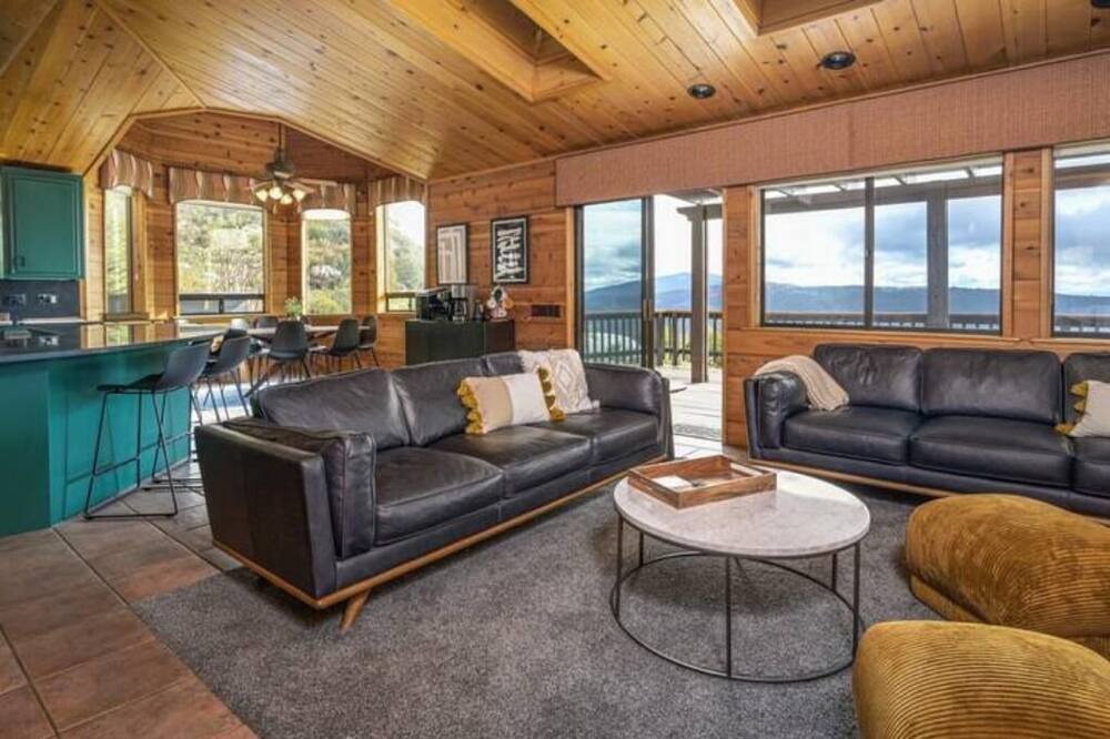 Photo of Livingroom in Idyllwild