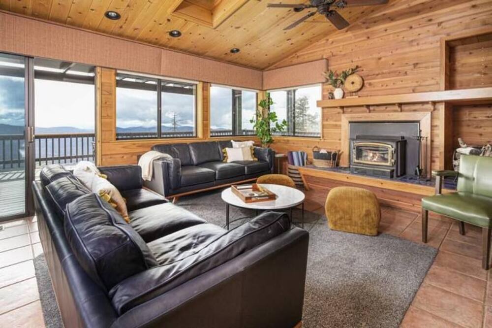 Photo of Livingroom in Idyllwild