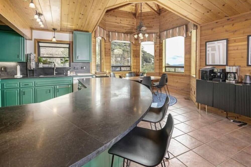 Photo of Kitchen in Idyllwild