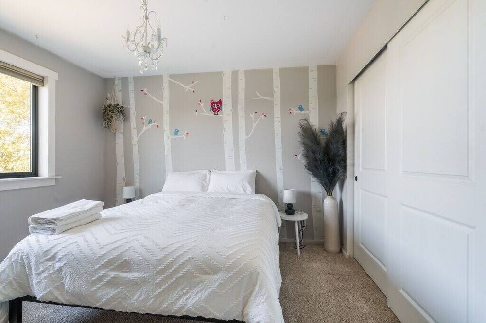 Photo of Bedroom in West Lake Stevens