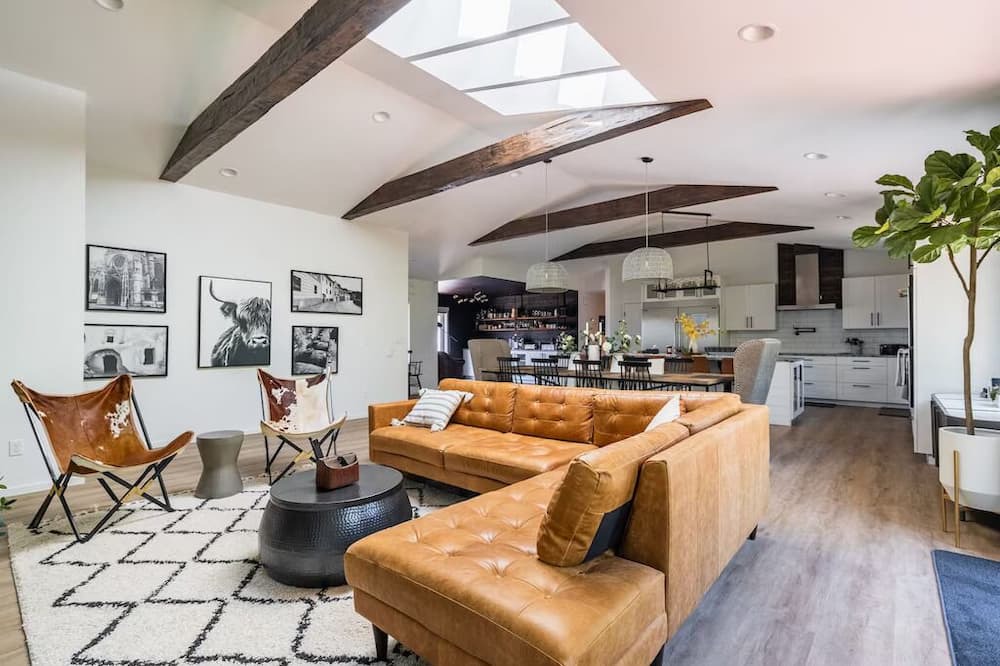 Photo of Livingroom in West Lake Stevens