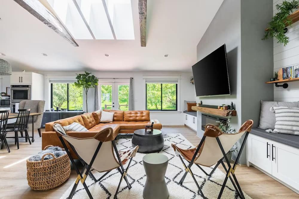 Photo of Livingroom in West Lake Stevens