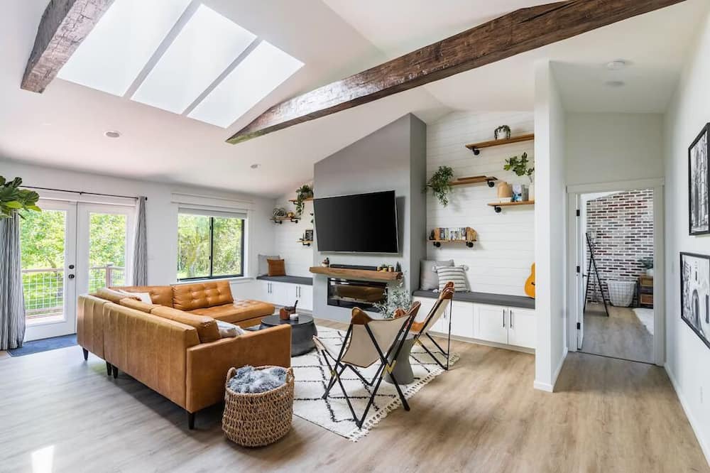 Photo of Livingroom in West Lake Stevens