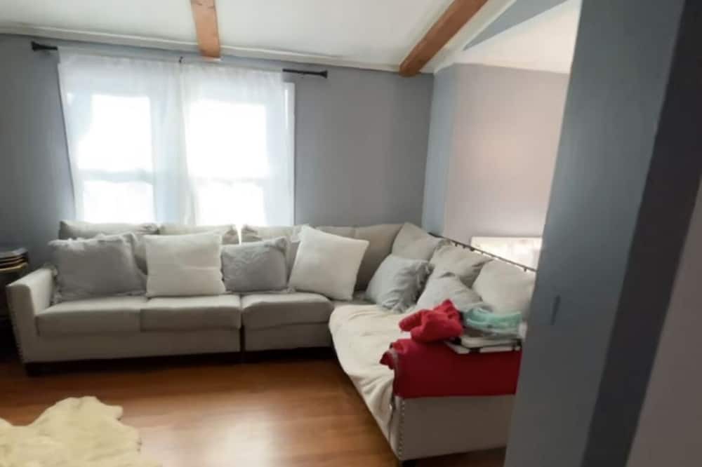 Photo of Bedroom in Putnam Valley