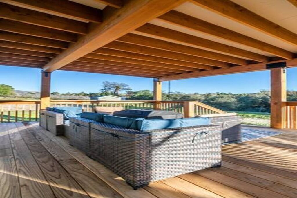 Photo of Patio Balcony in Valley Center