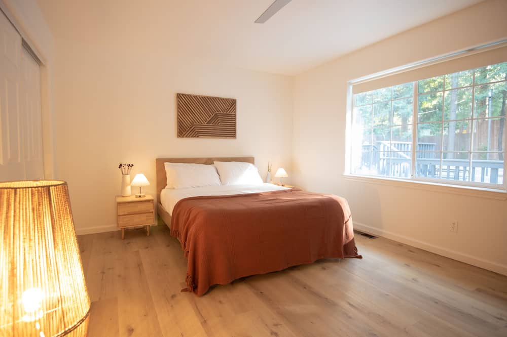 Photo of Bedroom in Pollock Pines