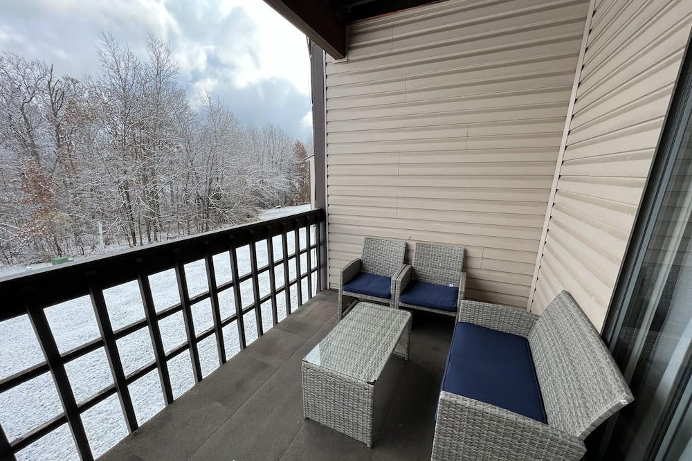 Photo of Patio Balcony in Monroe City