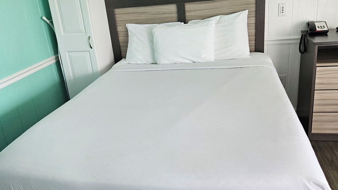 Photo of Bedroom in Long Beach