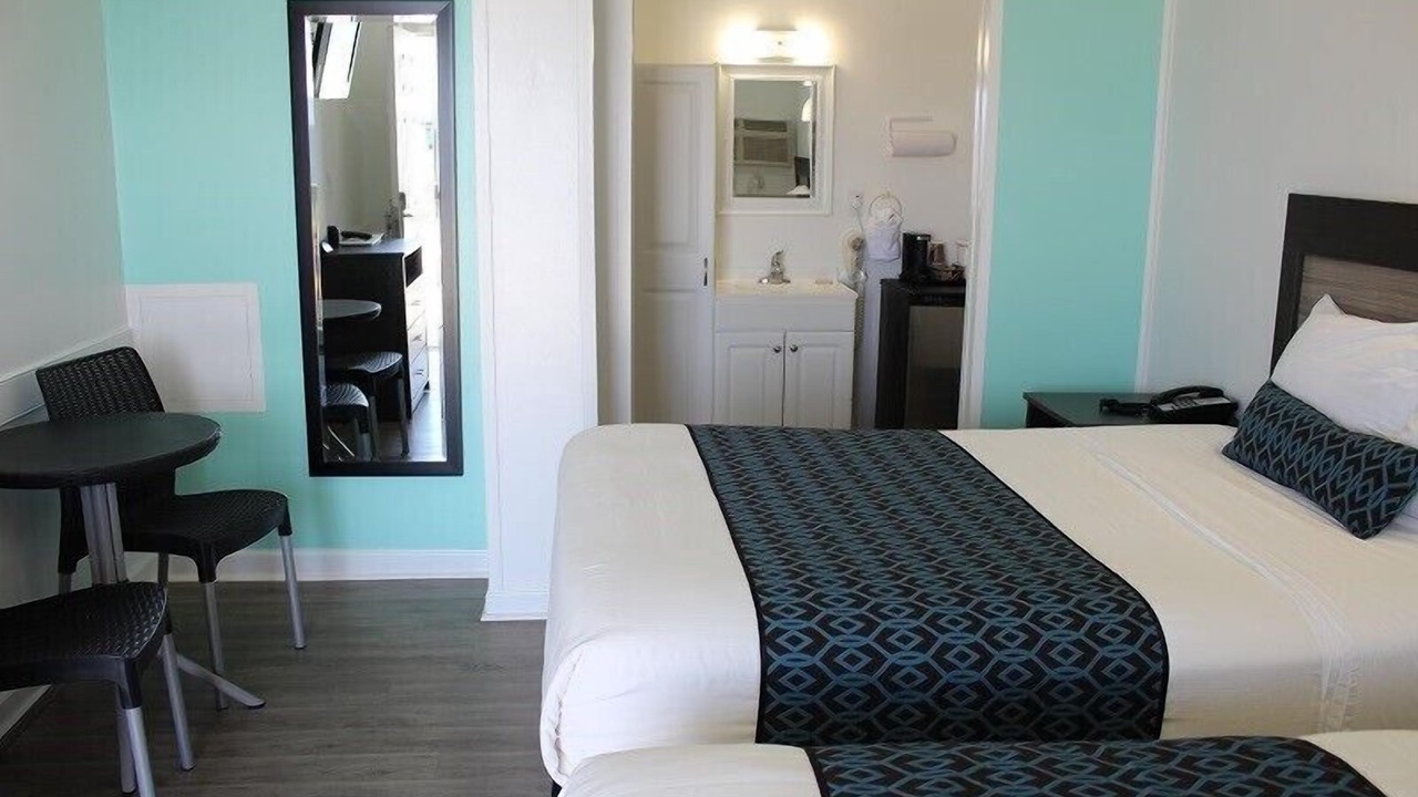 Photo of Bedroom in Long Beach