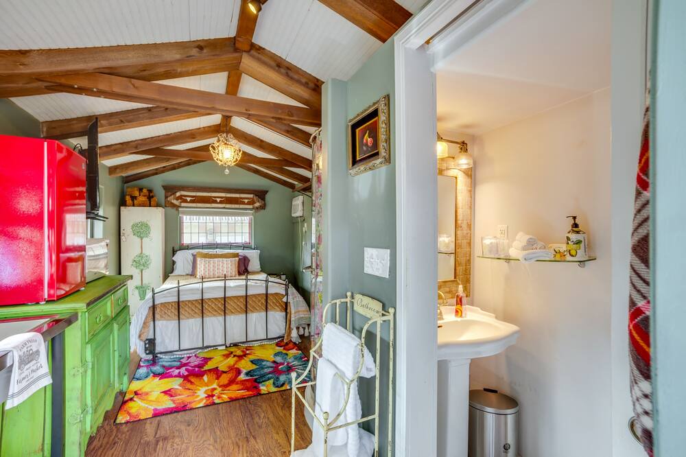 Photo of Livingroom in Tomball
