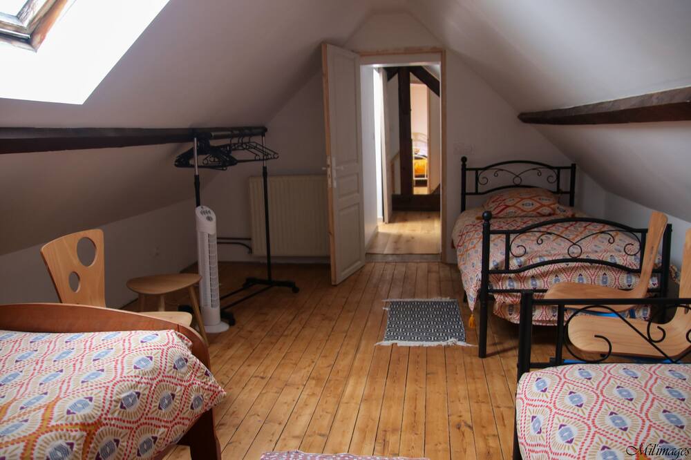 Photo of Bedroom in Rai