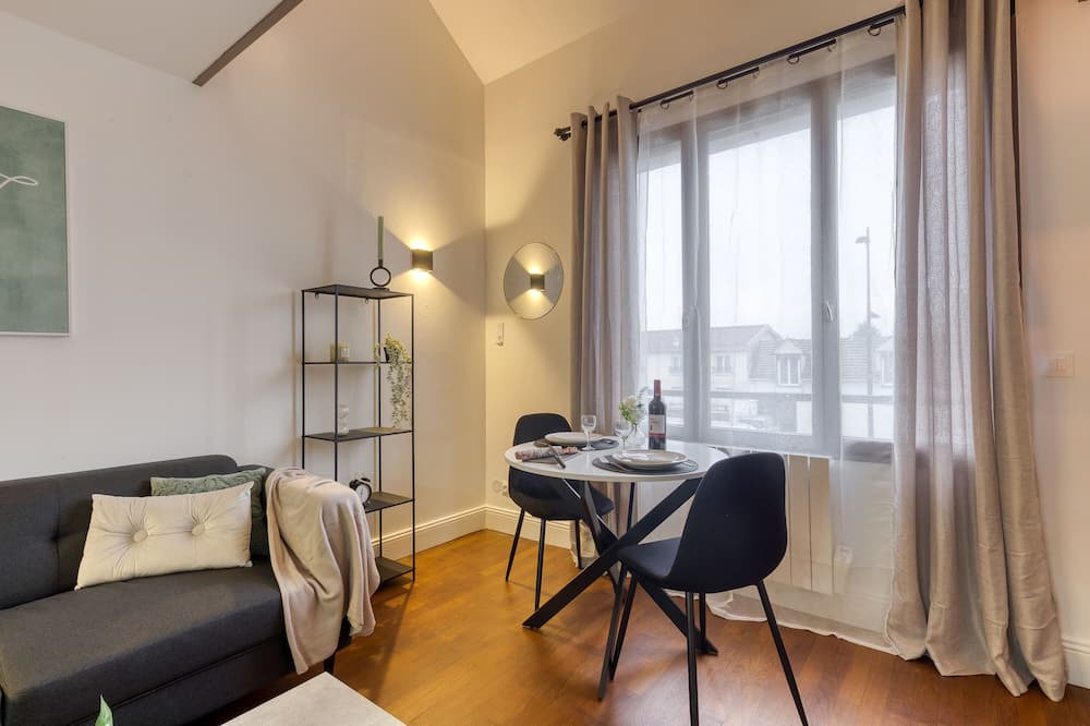 Photo of Livingroom in Morsang-sur-Seine