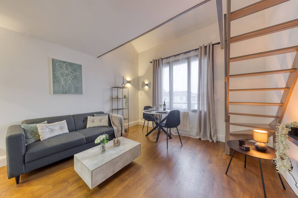 Photo of Livingroom in Morsang-sur-Seine