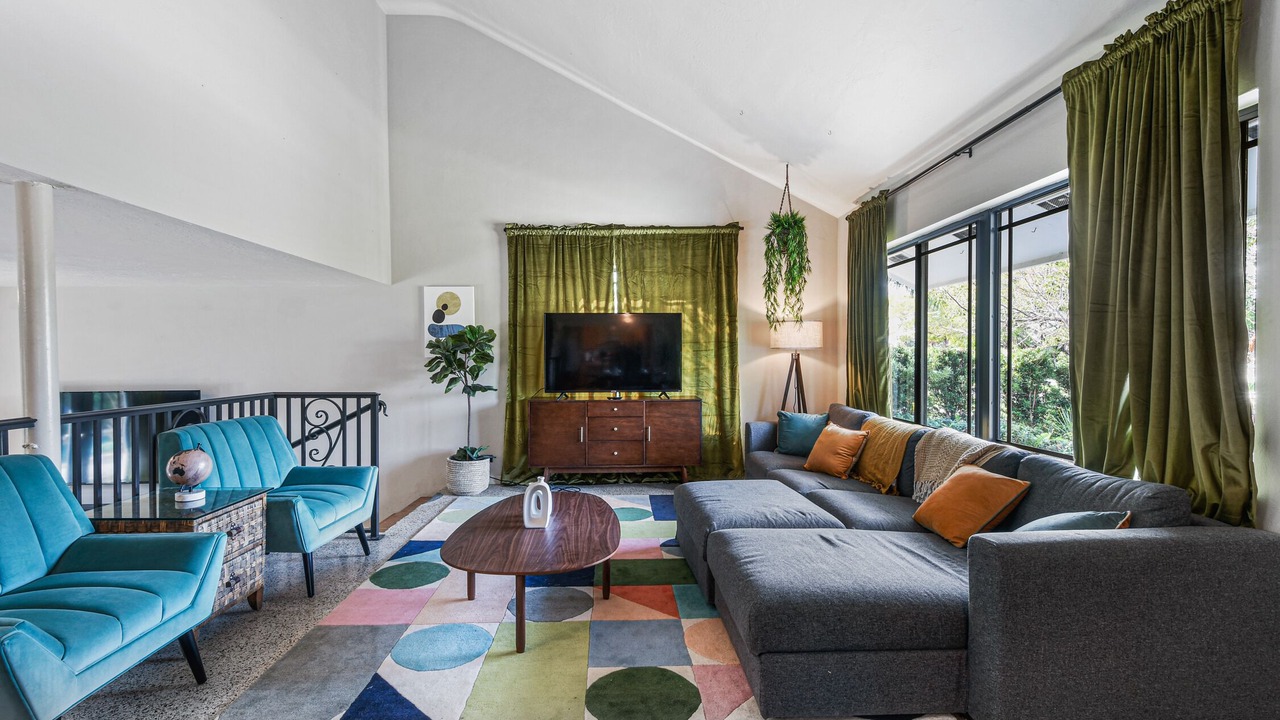 Photo of Livingroom in Lake Worth Corridor