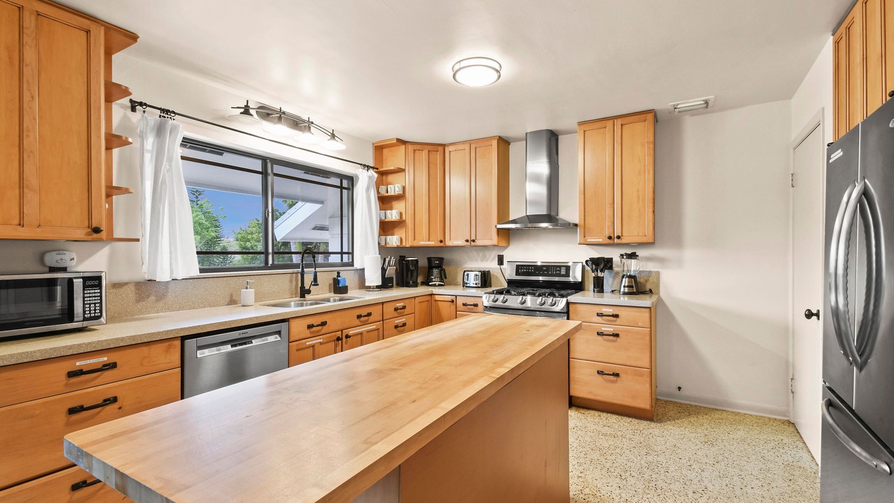 Photo of Kitchen in Lake Worth Corridor