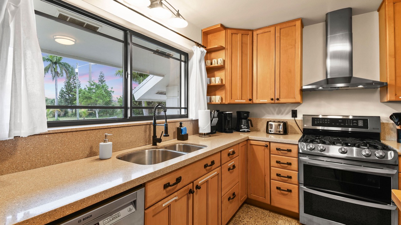 Photo of Kitchen in Lake Worth Corridor