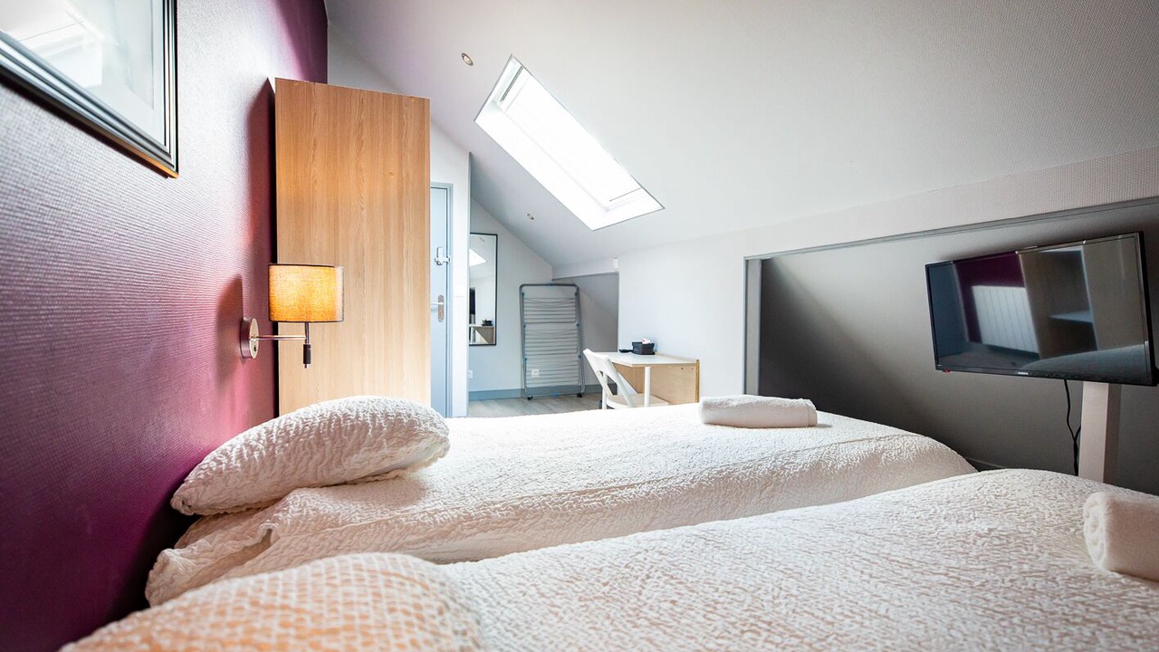 Photo of Bedroom in Villeneuve-le-Roi
