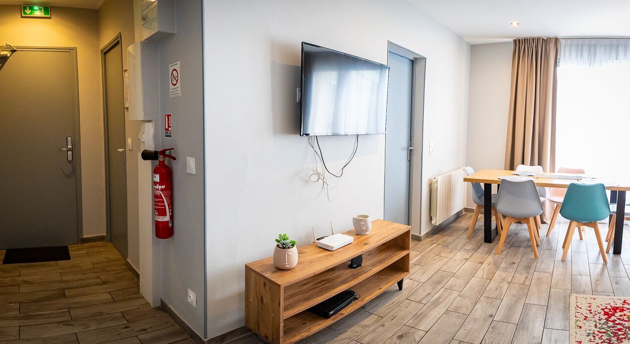 Photo of Bedroom in Villeneuve-le-Roi