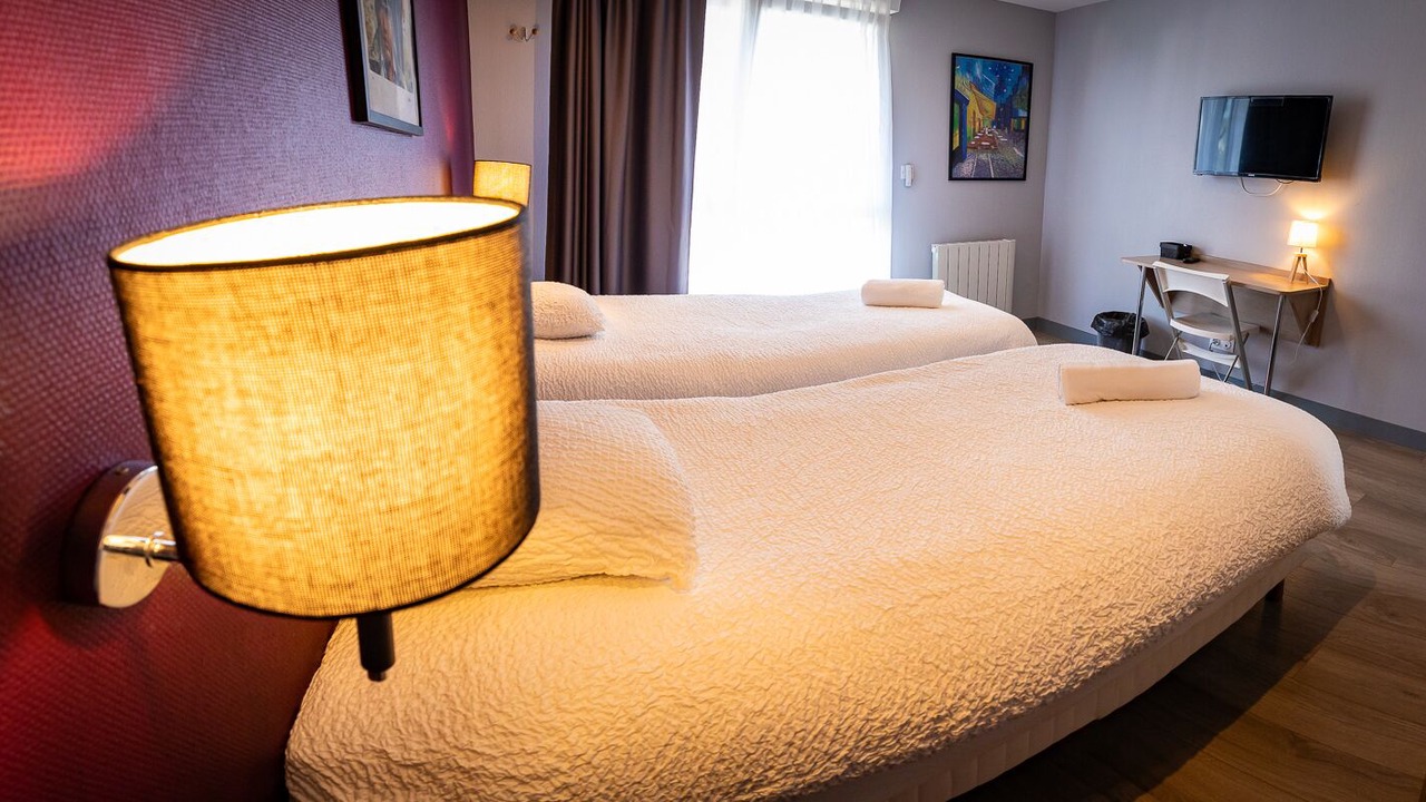 Photo of Bedroom in Villeneuve-le-Roi