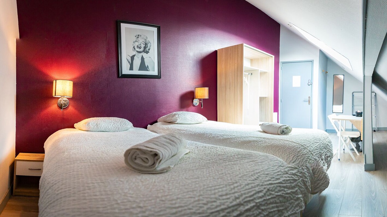 Photo of Bedroom in Villeneuve-le-Roi