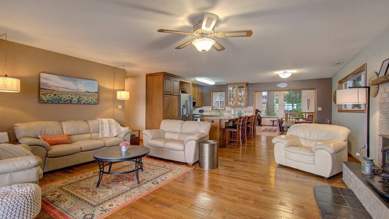 Photo of Others in Cathlamet