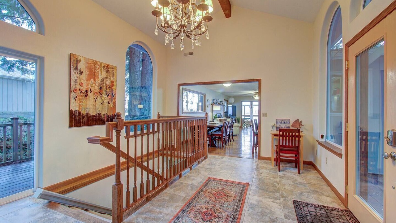 Photo of Others in Cathlamet