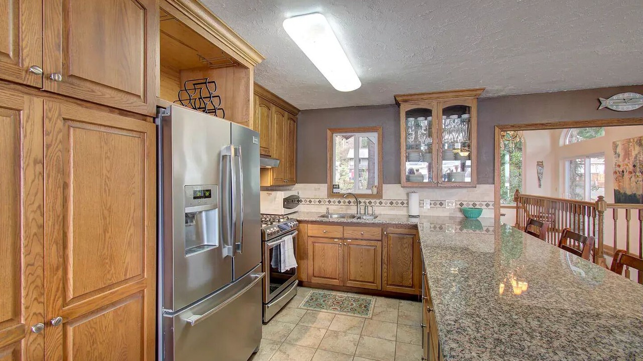 Photo of Kitchen in Cathlamet