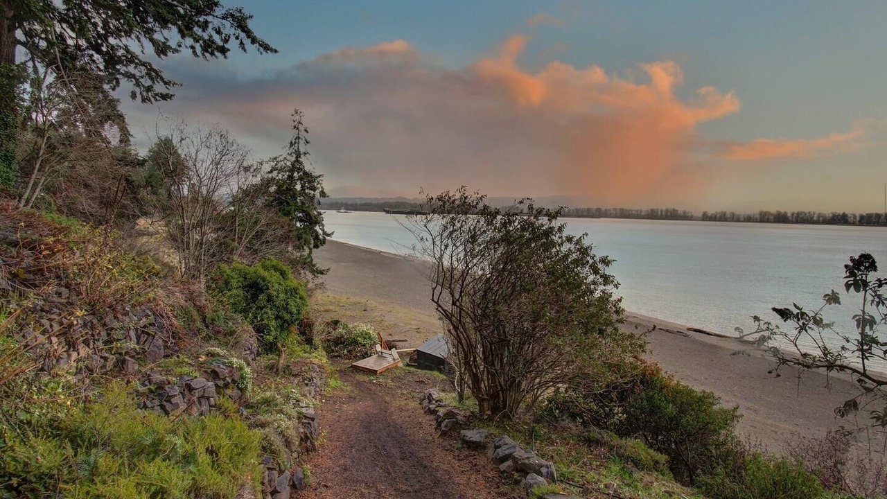 Photo of Outdoor in Cathlamet