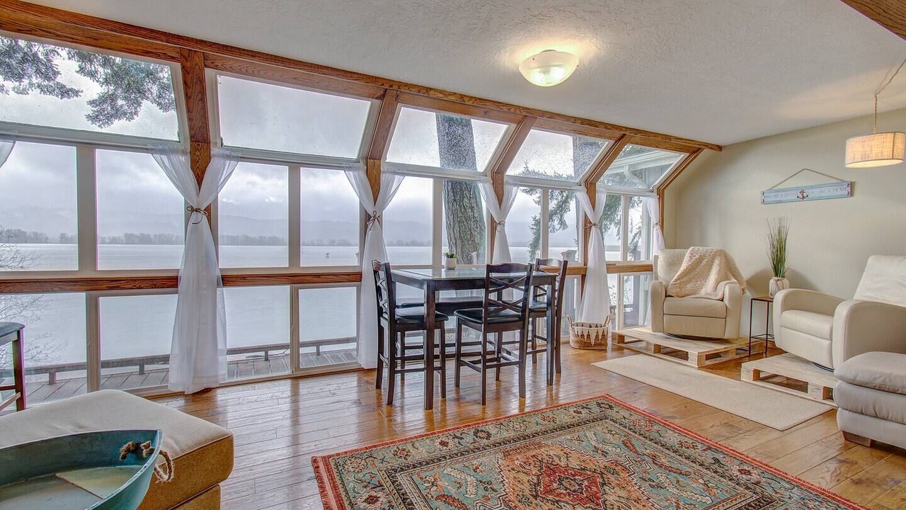 Photo of Others in Cathlamet