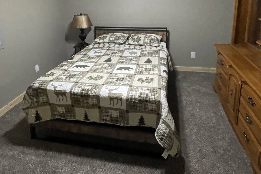 Photo of Bedroom in Pittsburg